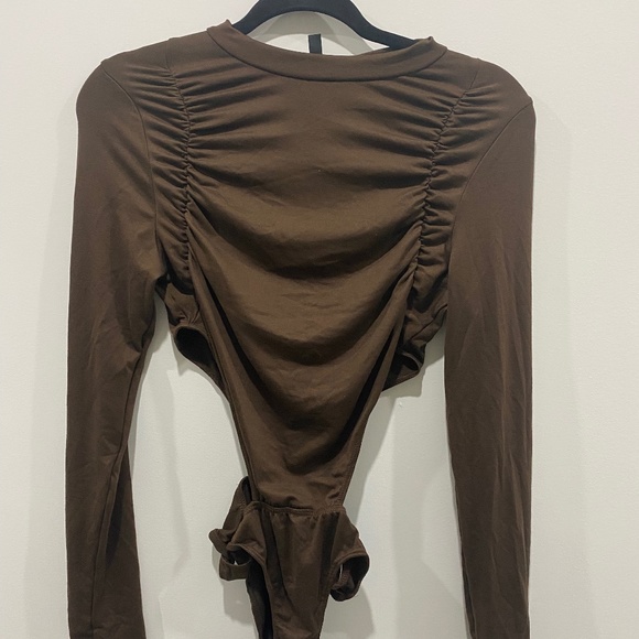 Fashion Nova cut out body suit - Picture 4 of 4